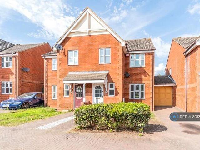 Apartment for rent in Shenley Brook End, Milton Keynes