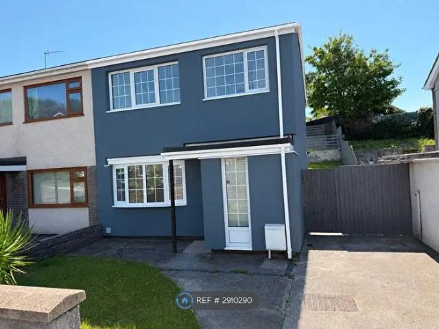 Apartment for rent in Birchgrove, Tregof