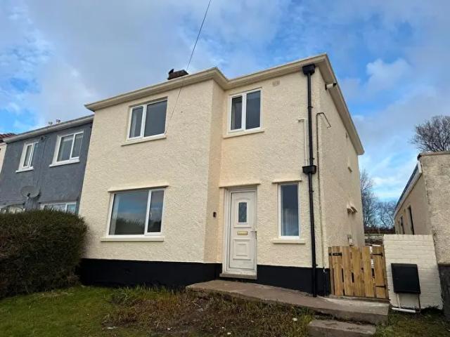 Apartment for rent in Ystradgynlais, Gurnos