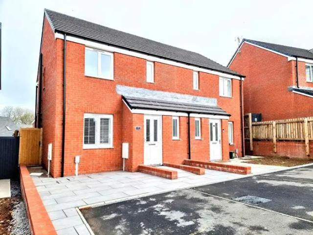 Apartment for rent in Llanharan, Brynna