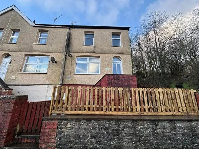 Apartment for rent in Aberbargoed, Markham