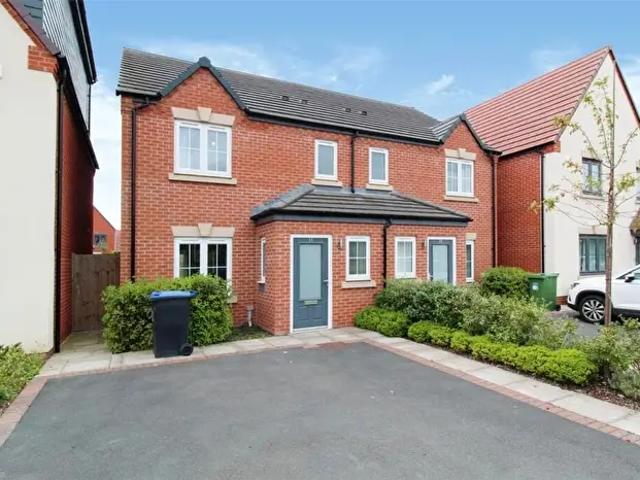 Apartment for rent in Green Close, Warwickshire