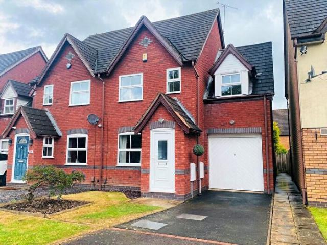 Apartment for rent in Monkspath, West Midlands
