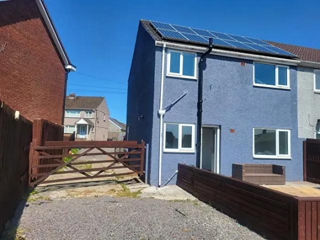 Apartment for rent in Laleston, Bryntirion