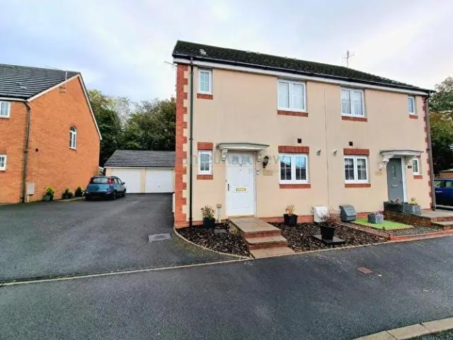 Apartment for rent in Margam, Coed Hirwaun