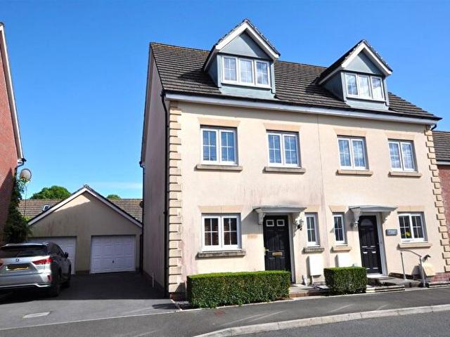 Apartment for rent in Carmarthen, Wales