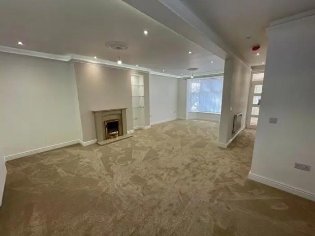 Apartment for rent in Ravenhill, Swansea