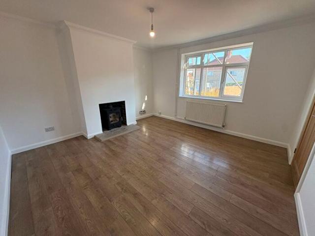 Apartment for rent in Ravenhill, Nangreaves