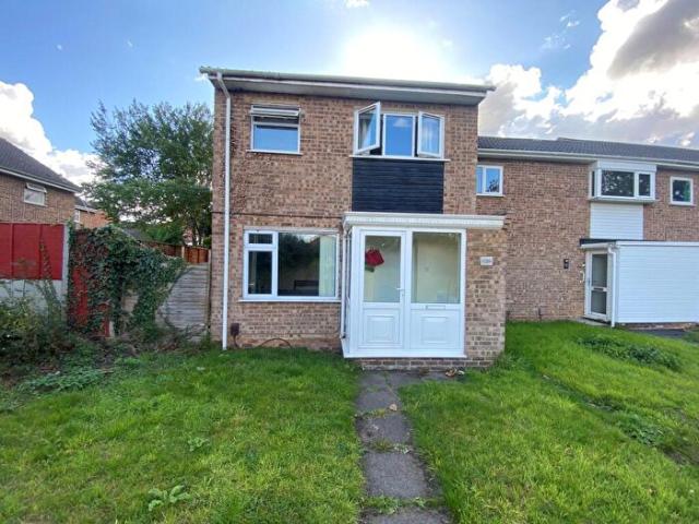 Apartment for rent in Overslade, New Bilton