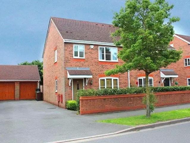 Apartment for rent in Dickens Heath, Solihull