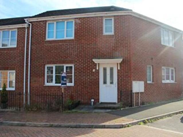 Apartment for rent in Nangreaves, Wales