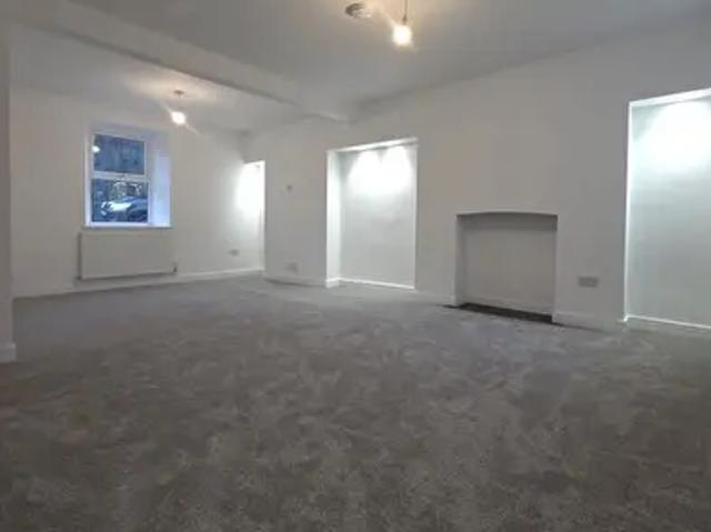 Apartment for rent in Coedffranc, Skewen