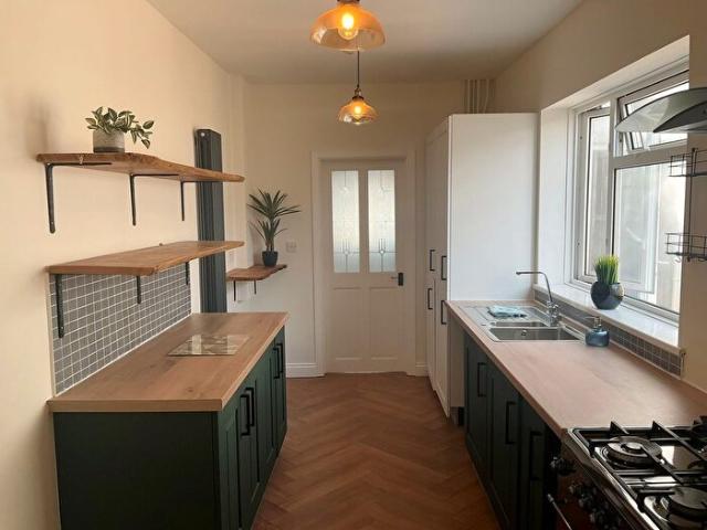 Apartment for rent in Gorseinon, Wales