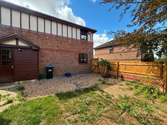 Apartment for rent in Shenley Church End, Milton Keynes
