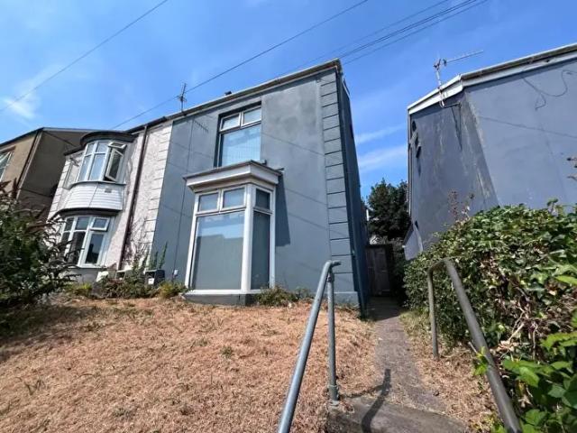 Apartment for rent in Mount Pleasant, Swansea