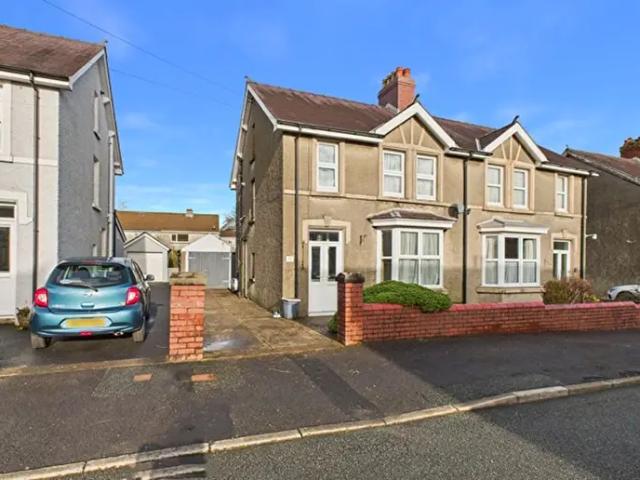 Apartment for rent in Johnstown, Carmarthen