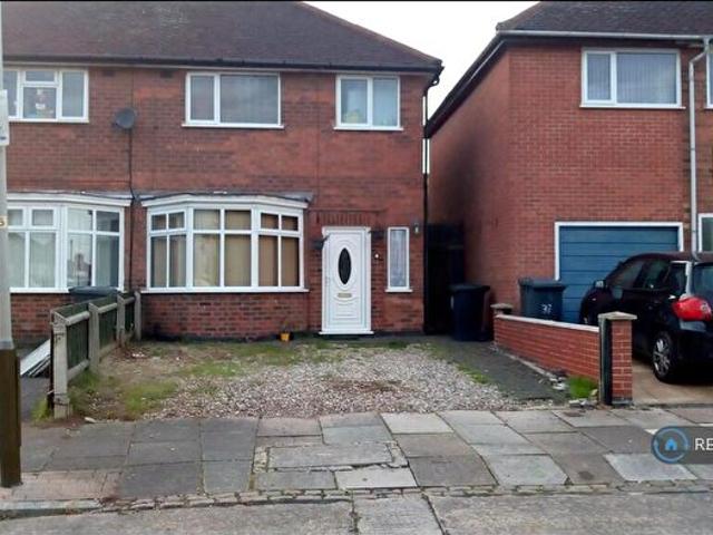 Apartment for rent in Stocking Farm, Old Wharf