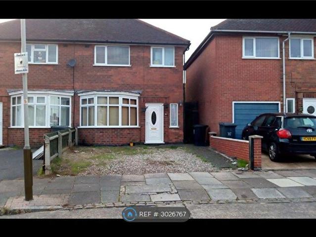 Apartment for rent in Stocking Farm, Old Wharf