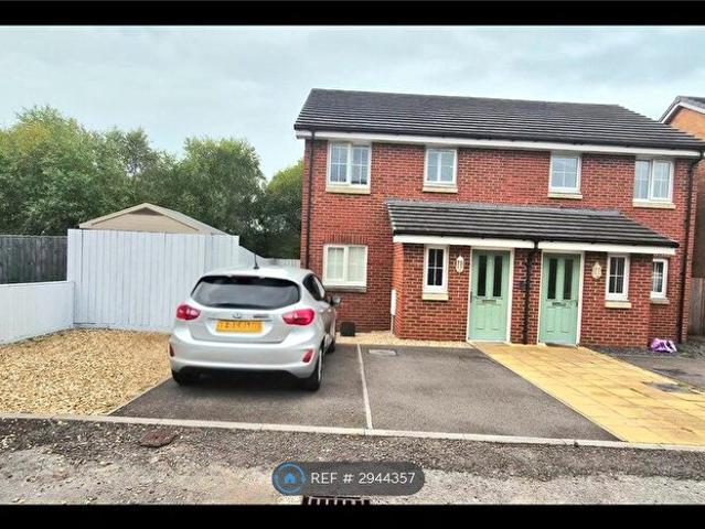 Apartment for rent in Nangreaves, Wales