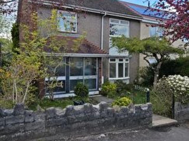 Apartment for rent in Nangreaves, Wales