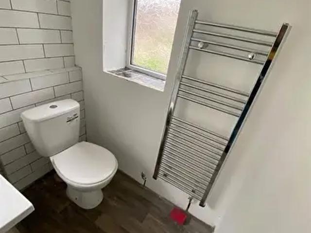 Apartment for rent in Trehafod