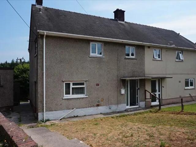 Apartment for rent in Llannon, Wales