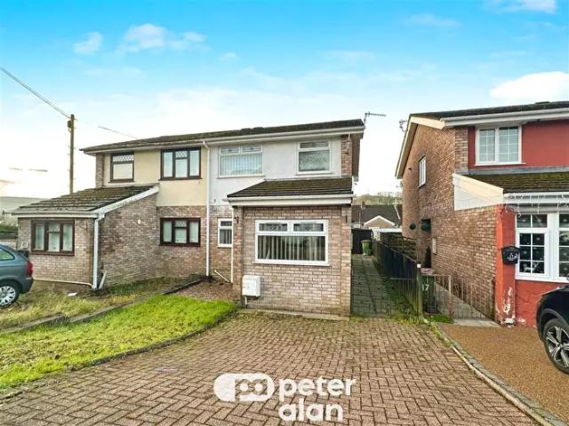 Apartment for rent in Tonyrefail