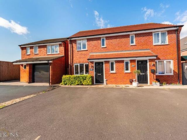 Apartment for rent in Beamhurst, Staffordshire