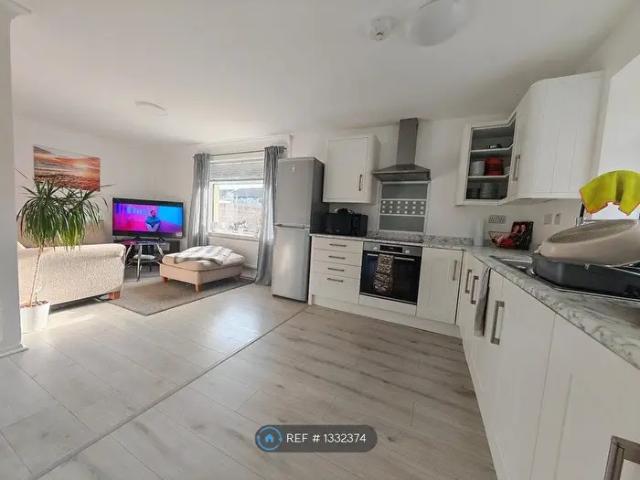 Apartment for rent in Sandfields, Port Talbot