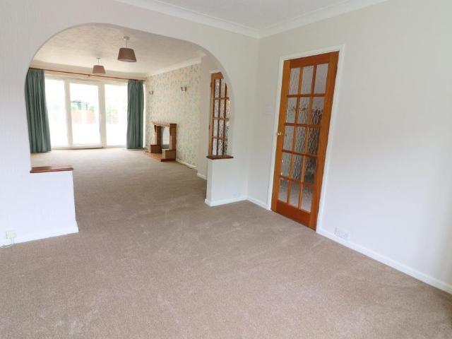 House for rent in Barton-le-Clay, Central Bedfordshire