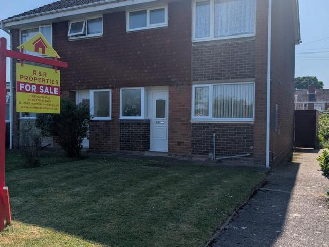 House for sale in Kingswinford, West Midlands