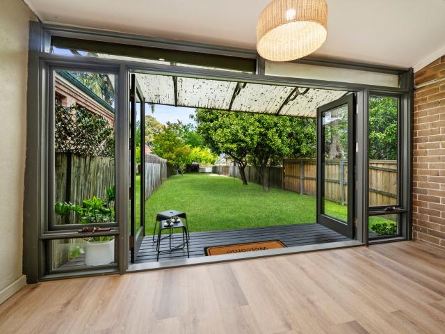 House for rent in Lower North Shore, Sydney