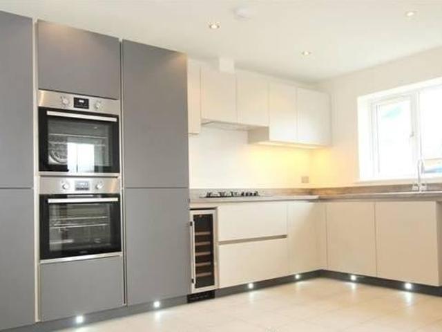 House for rent in Froggatt, East Midlands