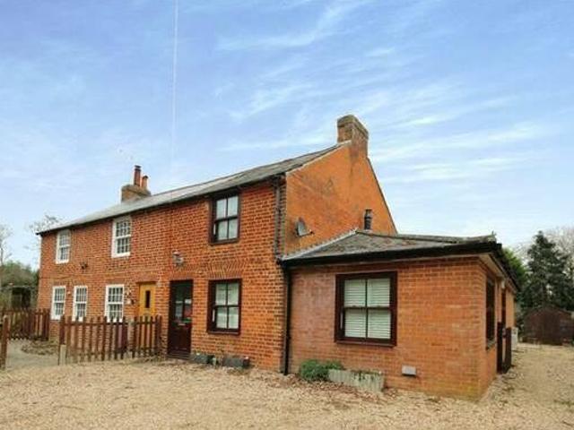 House for rent in Lyons, Greater London