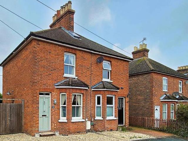 House for rent in Surrey, England