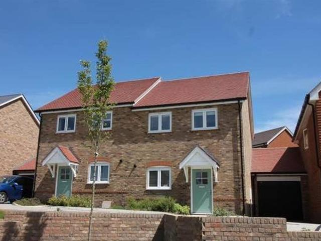 House for rent in West Sussex