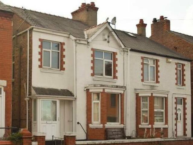 House for rent in Lyons, Greater London