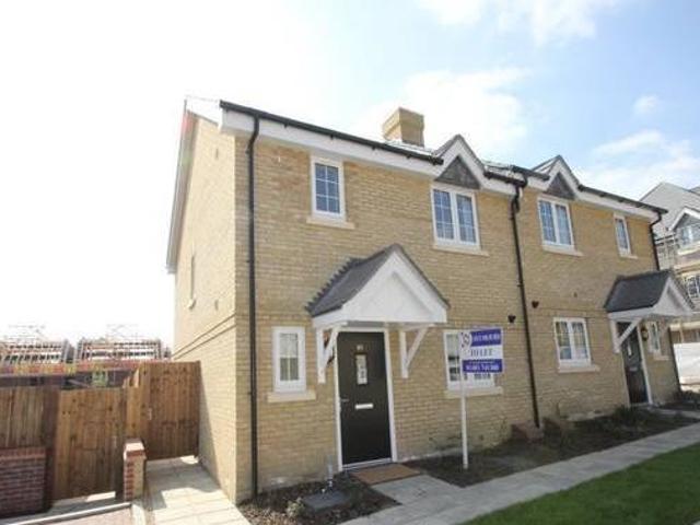 House for rent in Surrey