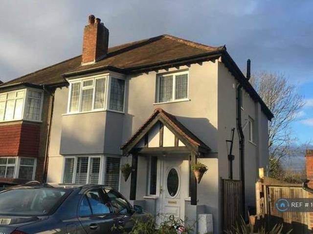 House for rent in Surrey