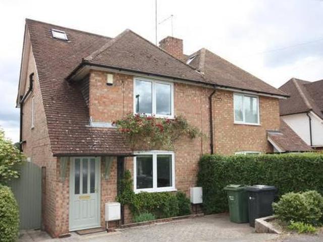 House for rent in Surrey, England