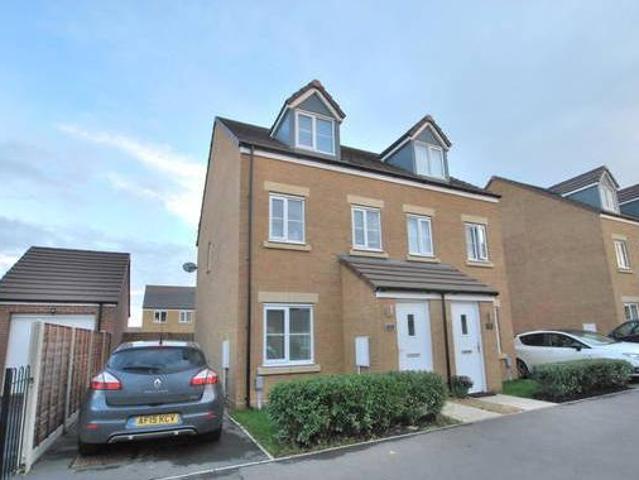 House for rent in Lyons, Greater London