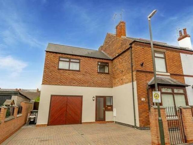 House for rent in Froggatt, East Midlands