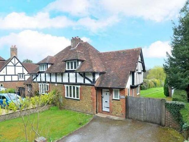 House for rent in Surrey
