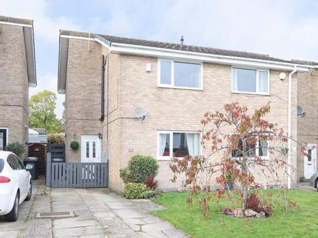 House for sale in Froggatt, East Midlands