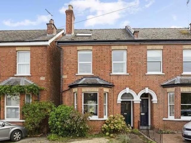 House for rent in Gloucestershire
