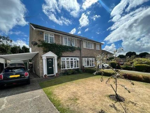 House for rent in Surrey, England