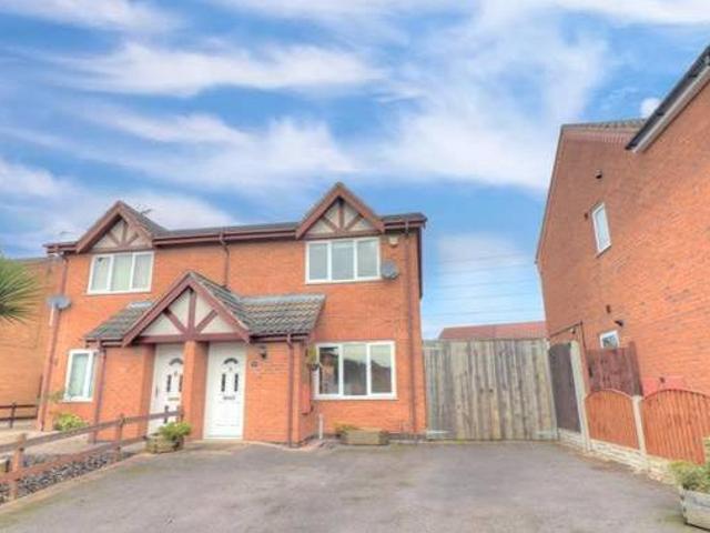 House for sale in Froggatt, East Midlands