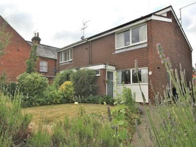 House for rent in Surrey