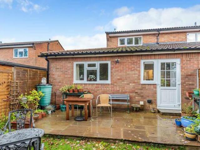 House for rent in Surrey
