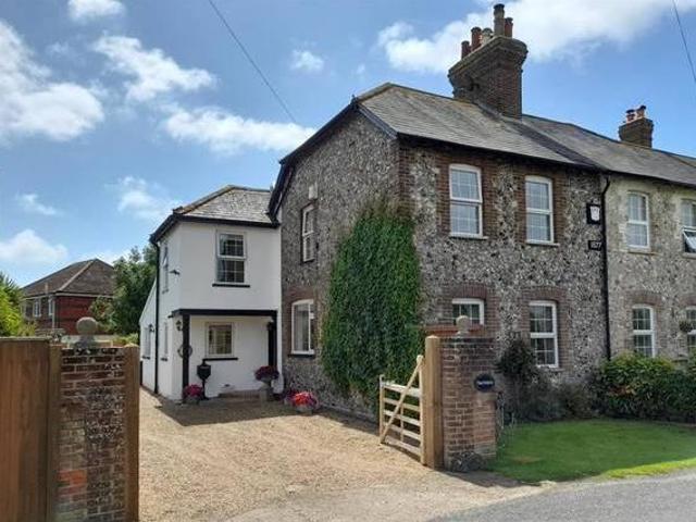 House for rent in West Sussex